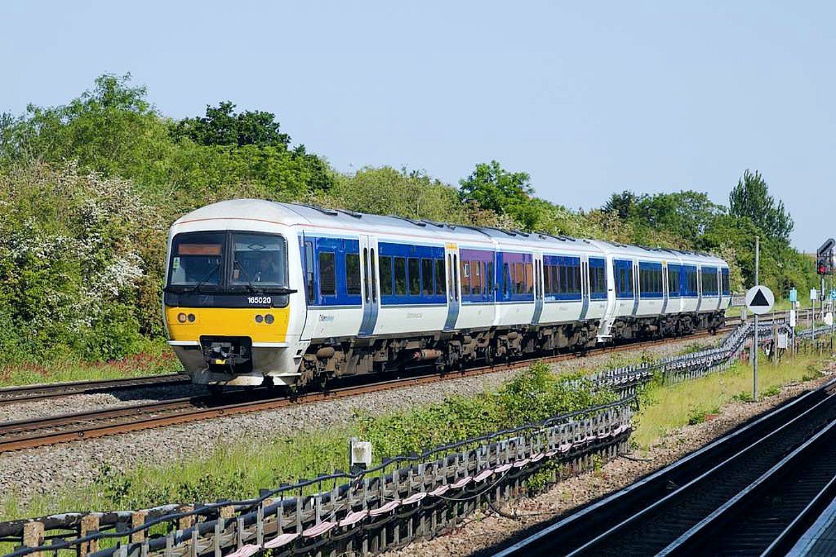 Government commits £2.5bn for new Oxford–Cambridge railway line